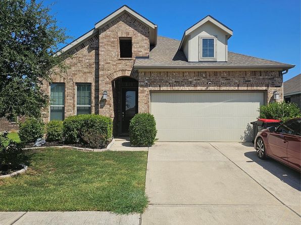 8411 Hunters Cliff Dr