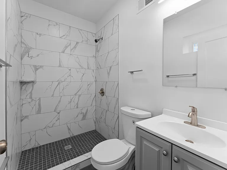 2600 S 7th St #2F — Photo 4