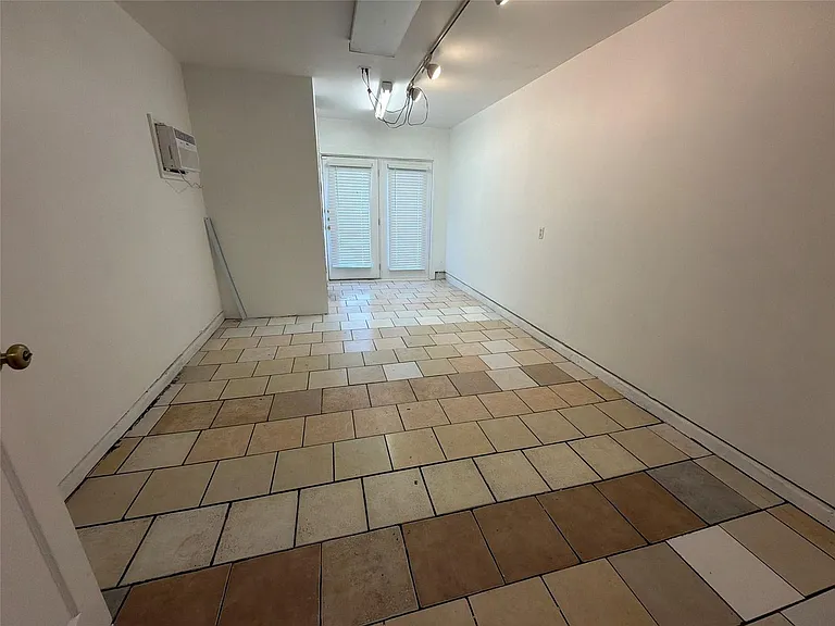 103 N Mockingbird Cir — Photo 15