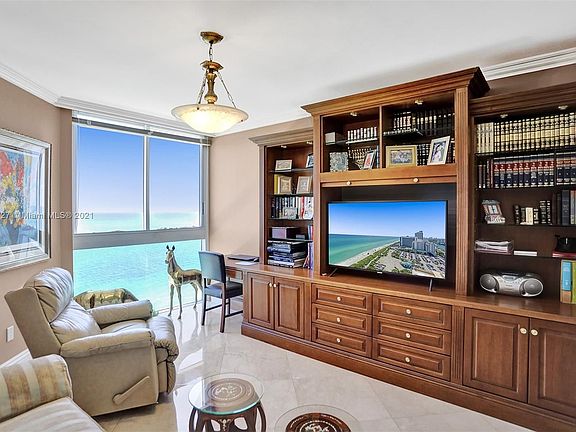 5th image of 4775 Collins Ave APT 2403