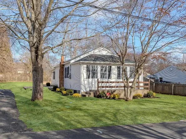 51 Prince Road, Rocky Point, NY 11778