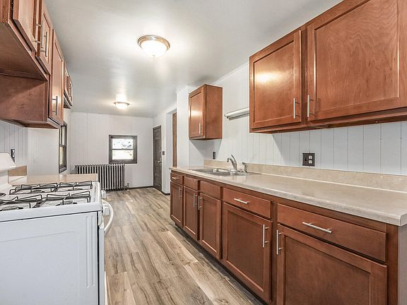 5th image of 3033 Glendale St