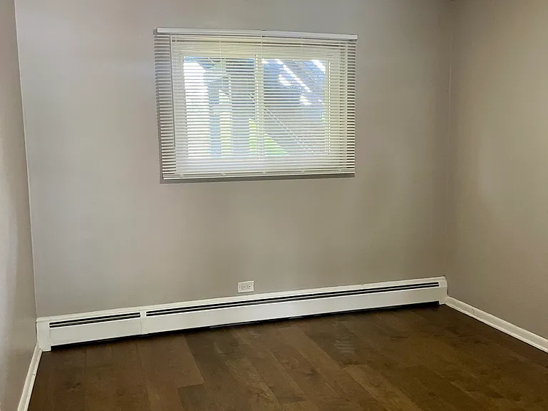 4913 W Columbus Dr #1 — Photo 8