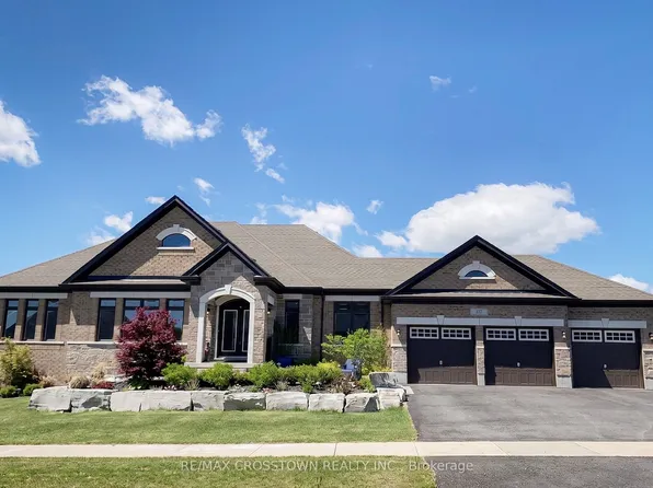 22 Stewart Cres, Simcoe, ON L0L 2N0