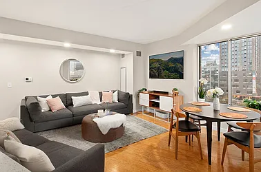 212 South Oxford Street, #4D