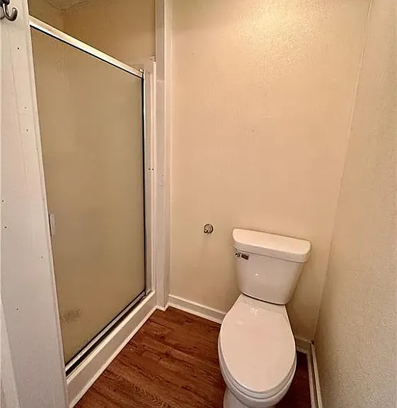 368 E Perry St #C — Photo 11