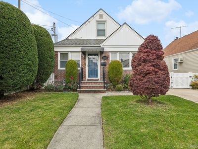 466 Jefferson Place, Mineola, NY, 11501