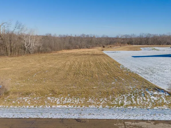 Old Mill Rd #14, Omro, WI 54963