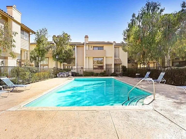 26303 W Plata Ln — Photo 28