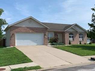 2641 Lake Lucerne Dr, Shiloh, IL 62221