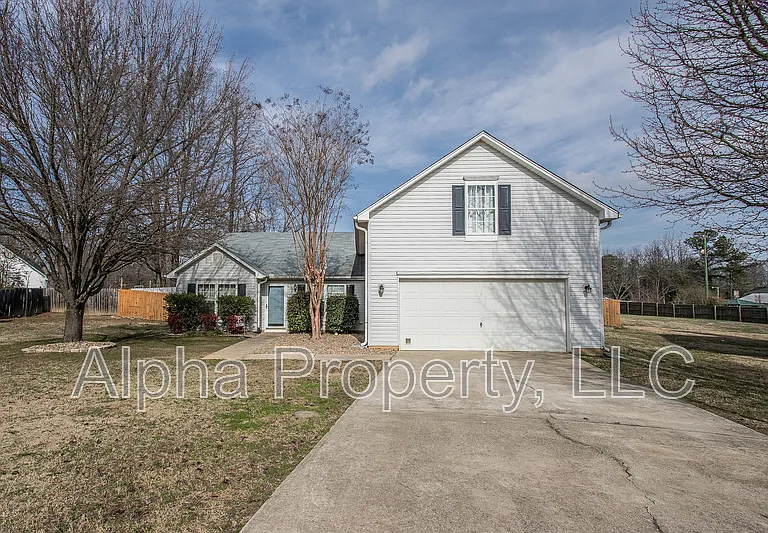 15 Avalon Ct — Photo 2