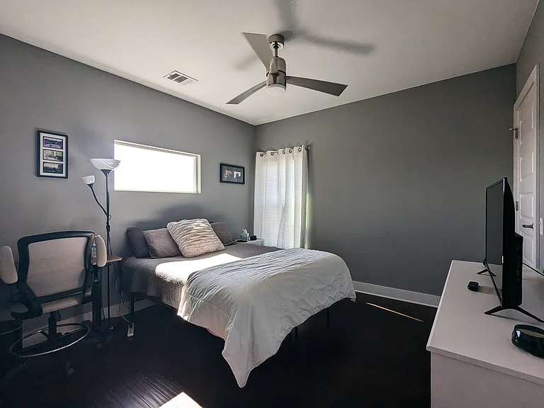 7612 Providence Ave #B — Photo 9