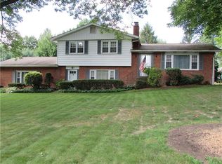 109 Guadalcanal Rd, New Castle, PA 16105