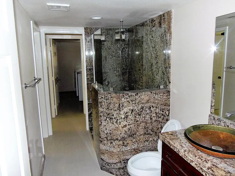 28020 Avenida Maravilla — Photo 6