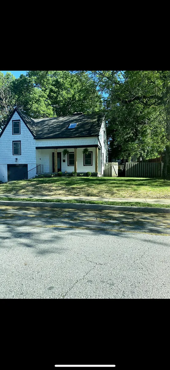 Primary Photo - 128 E 63rd St