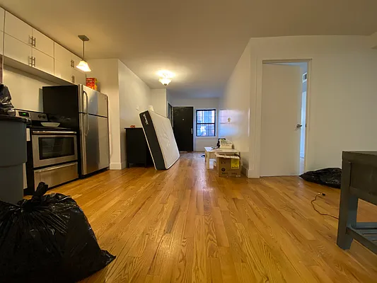 Rented by Nooklyn NYC LLC | media 25