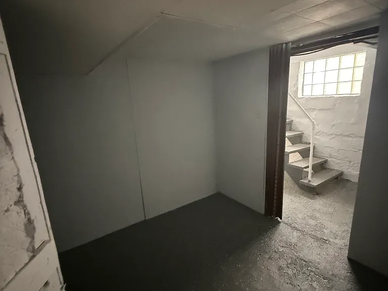 1331 Methyl St — Photo 23