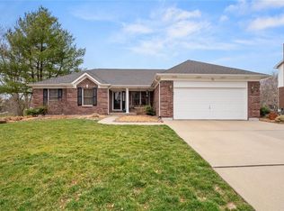 1337 Engle Creek Dr, O'Fallon, IL