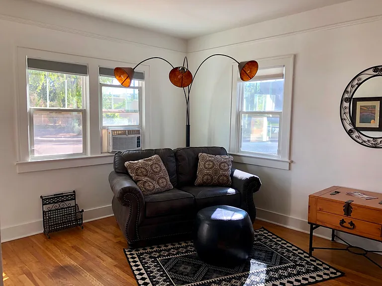 2909 Campus Blvd NE — Photo 13