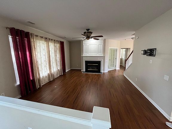 2nd image of 10520 Adlin Ave