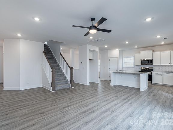 4th image of 1170 Kildare Dr #77