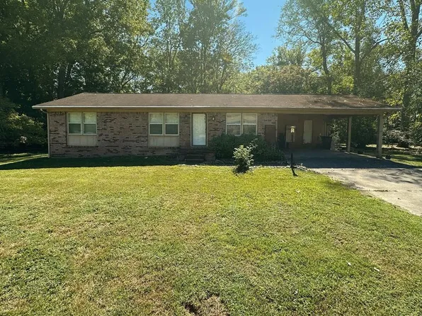 303 Millbrooke Dr, Hopkinsville, KY 42240
