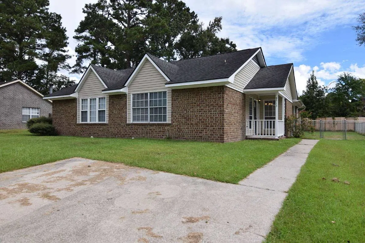 9513 Raven Dr in Ladson, SC 29456 — Photo 1