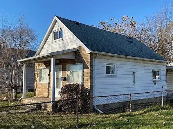 8249 Rivard Ave, Warren, MI 48089