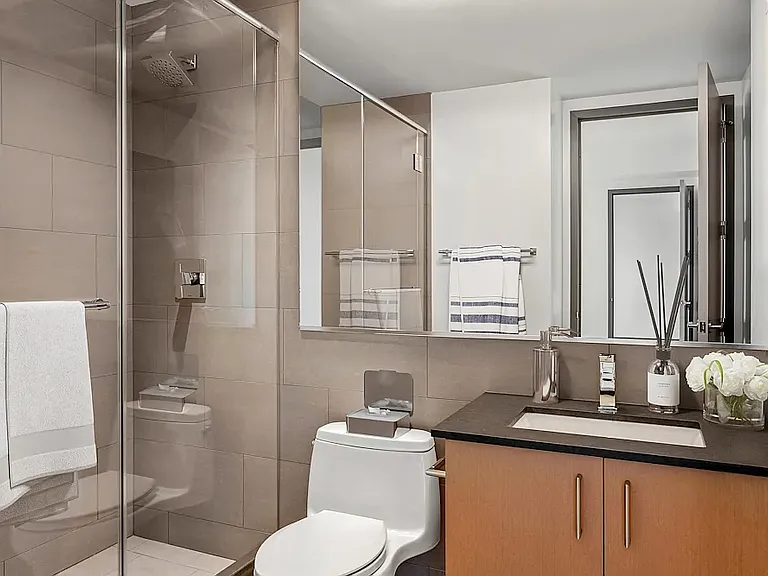 8 Spruce St #63C — Photo 5