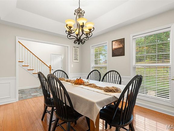 5th image of 8 Riverchase Dr