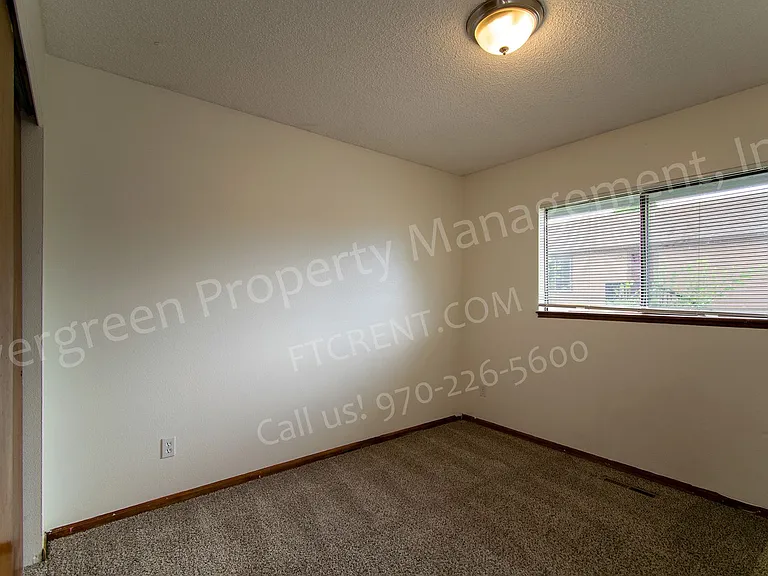 704 Ponderosa Dr — Photo 18