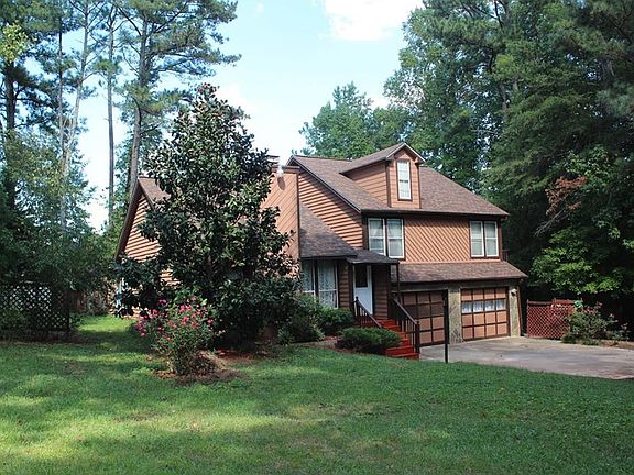 2nd image of 2515 Desiree Way