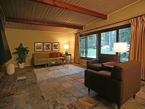 3rd image of 3487 Summitridge Dr
