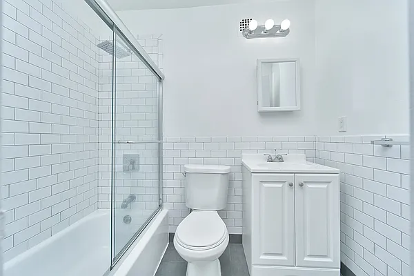 Rented by Living New York | media 12