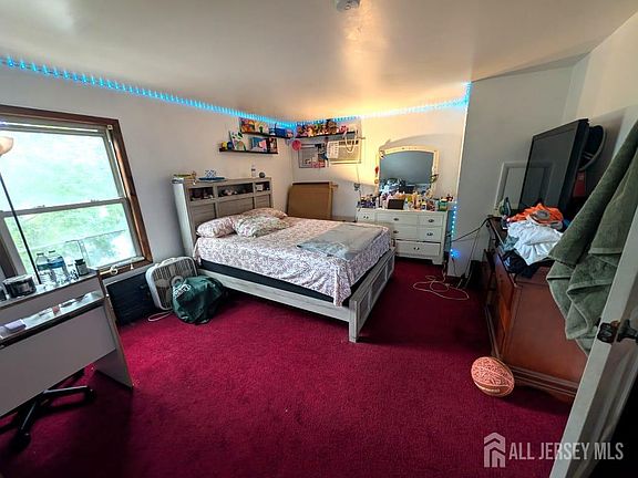 5th image of 22 Juliet St