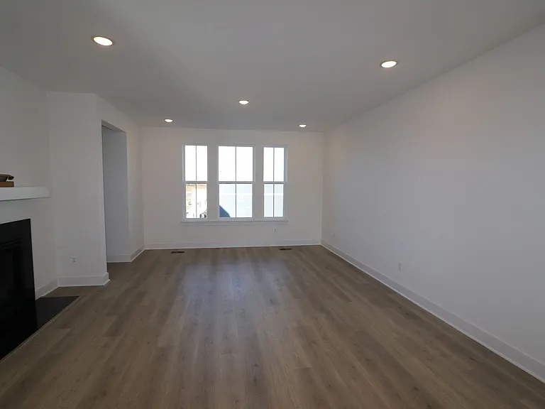 9709 Buckthorn Ter — Photo 3