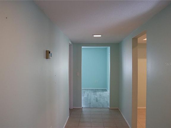 5th image of 3909 Ashwood Ln
