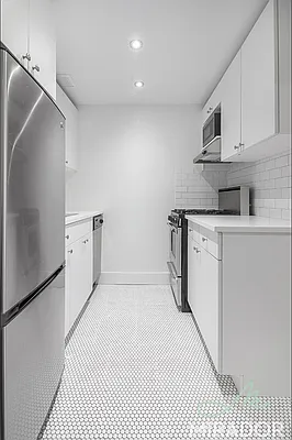 Rented by Mirador Real Estate | media 12