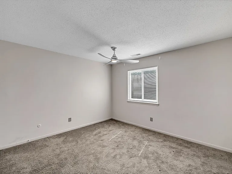 3829 Shooting Star Dr — Photo 10