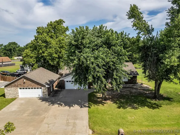 297 Willow Dr, Pryor, OK 74361
