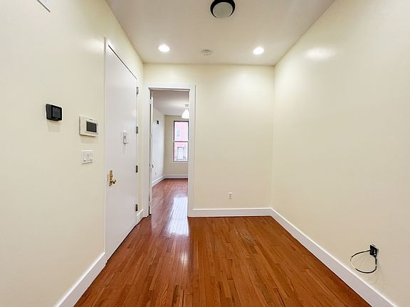 4th image of 74 De Sales Pl APT 1L