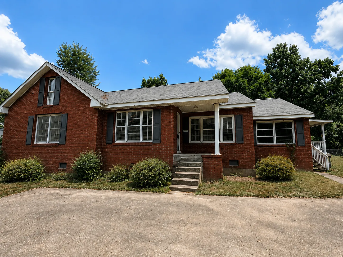 4 bed, 3.0 bath, $1,500 — Photo 1
