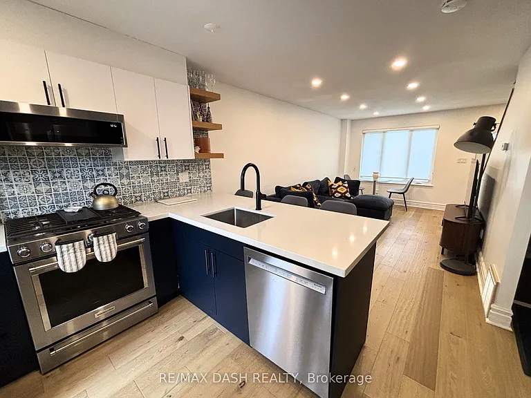 3312 Bathurst St — Photo 1