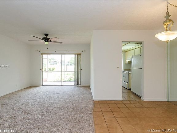 4th image of 8000 Lagos De Campo Blvd APT 106A
