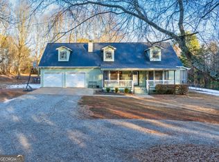 8201 Breezy Dr, Clermont, GA 30527