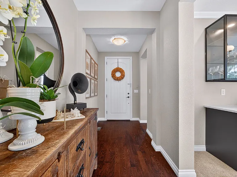 6726 S Quantock Way — Photo 4