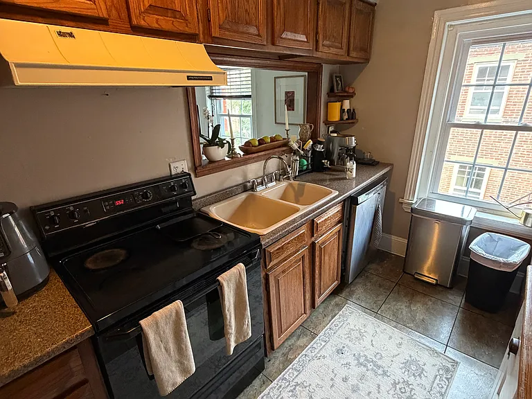 117 S Walnut St #2R — Photo 15