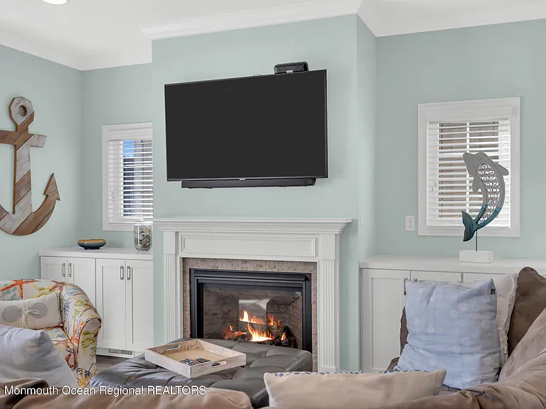 411 Harding Ave — Photo 18