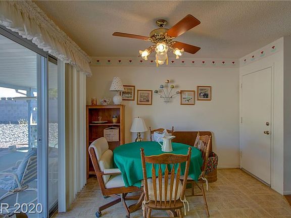 5th image of 766 Christina Dr