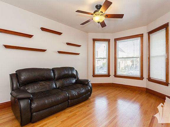 2nd image of 3034 N Kedzie Ave #1